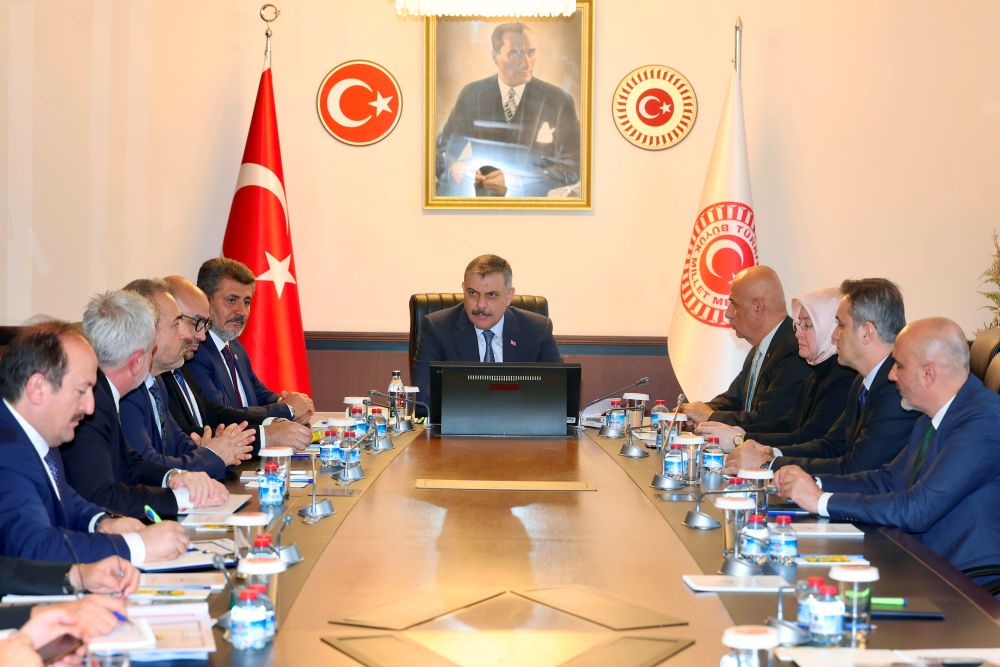 AK Parti Kahramanmaraş heyeti, Ankara’da İçişleri Bakanı Mustafa Çiftçi ve
Cumhurbaşkanlığı