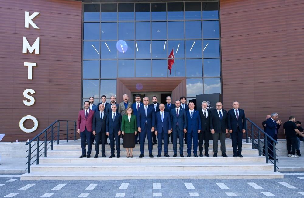 Bölge valileri, belediye başkanları ve milletvekillerini buluşturan geniş katılımlı programın