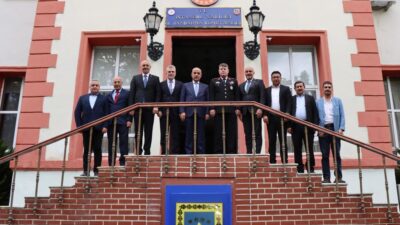 İstanbul’da bir dizi temasta bulunan Kahramanmaraş heyeti, Cumhurbaşkanlığı kararnamesiyle İstanbul