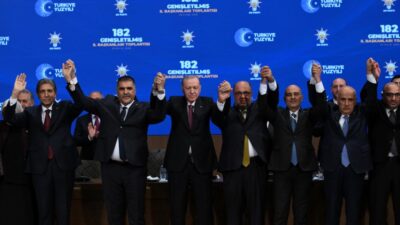 Yeniden Refah Partisi’nden istifa ederek AK Parti’ye katılan Dulkadiroğlu Belediye
