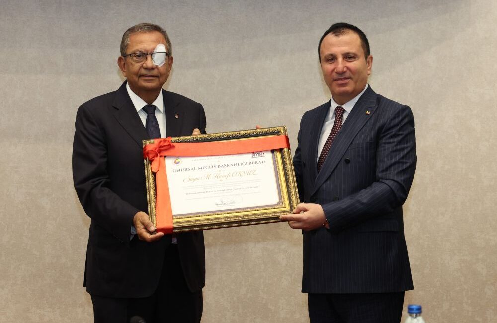 Şehrin ekonomisine yön veren toplantıda Meclis Başkanı M. Hanefi Öksüz’e